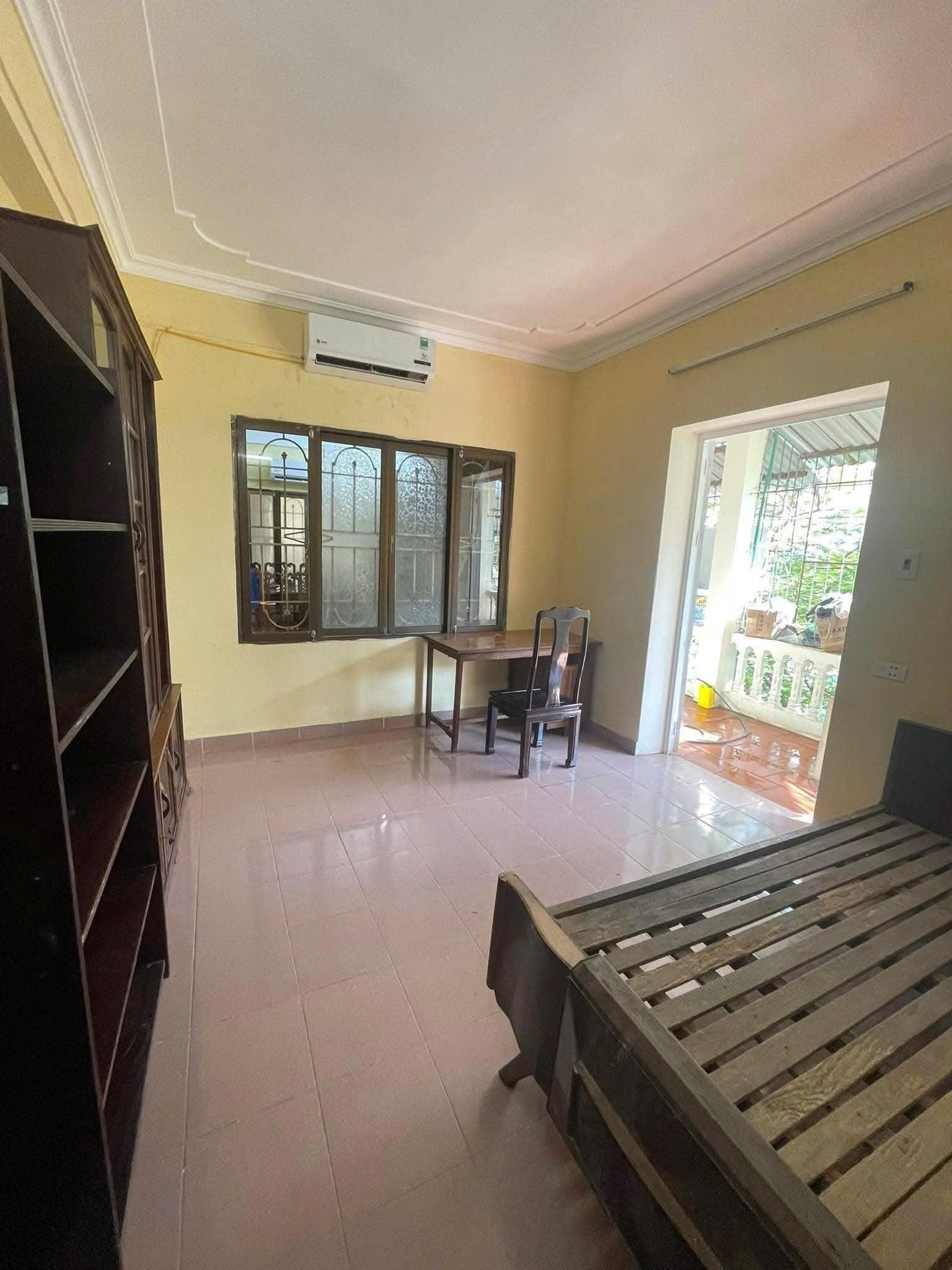 Cho thuê căn hộ Tập thể tầng 5 ngõ 805 Giải Phóng 120m2, 3 ngủ, 9 Triệu Full đồ - Ảnh 4